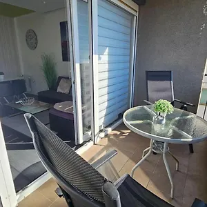 Guver Balcony & Garage Appartamento